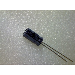 220mF  16v электролитический конденсатор